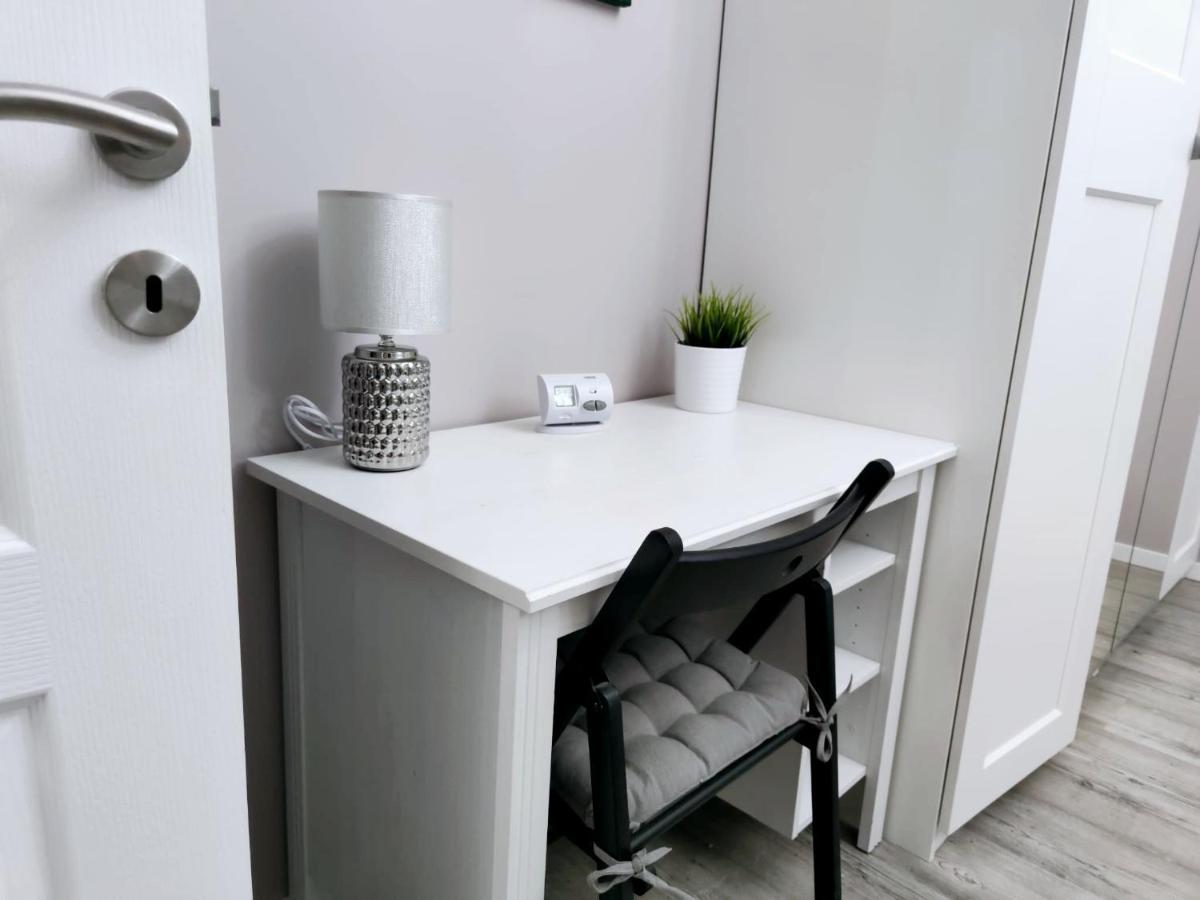 Chic Studio Old City Center - Ivo19 Букурещ Екстериор снимка
