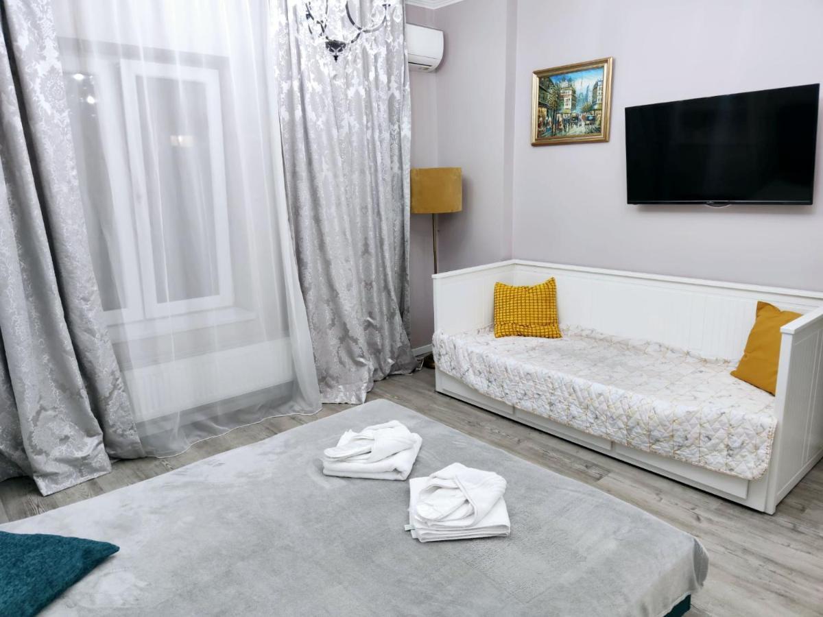 Chic Studio Old City Center - Ivo19 Букурещ Екстериор снимка