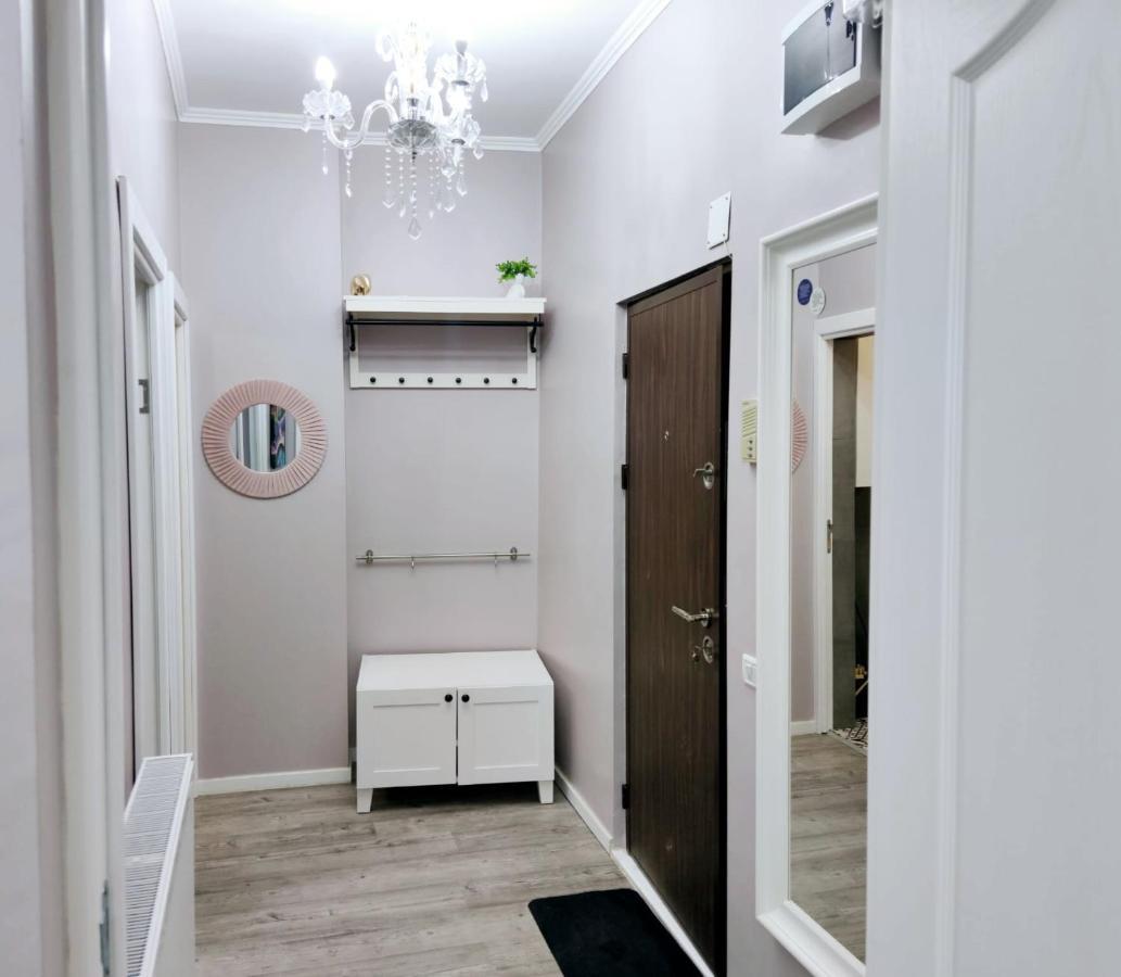 Chic Studio Old City Center - Ivo19 Букурещ Екстериор снимка