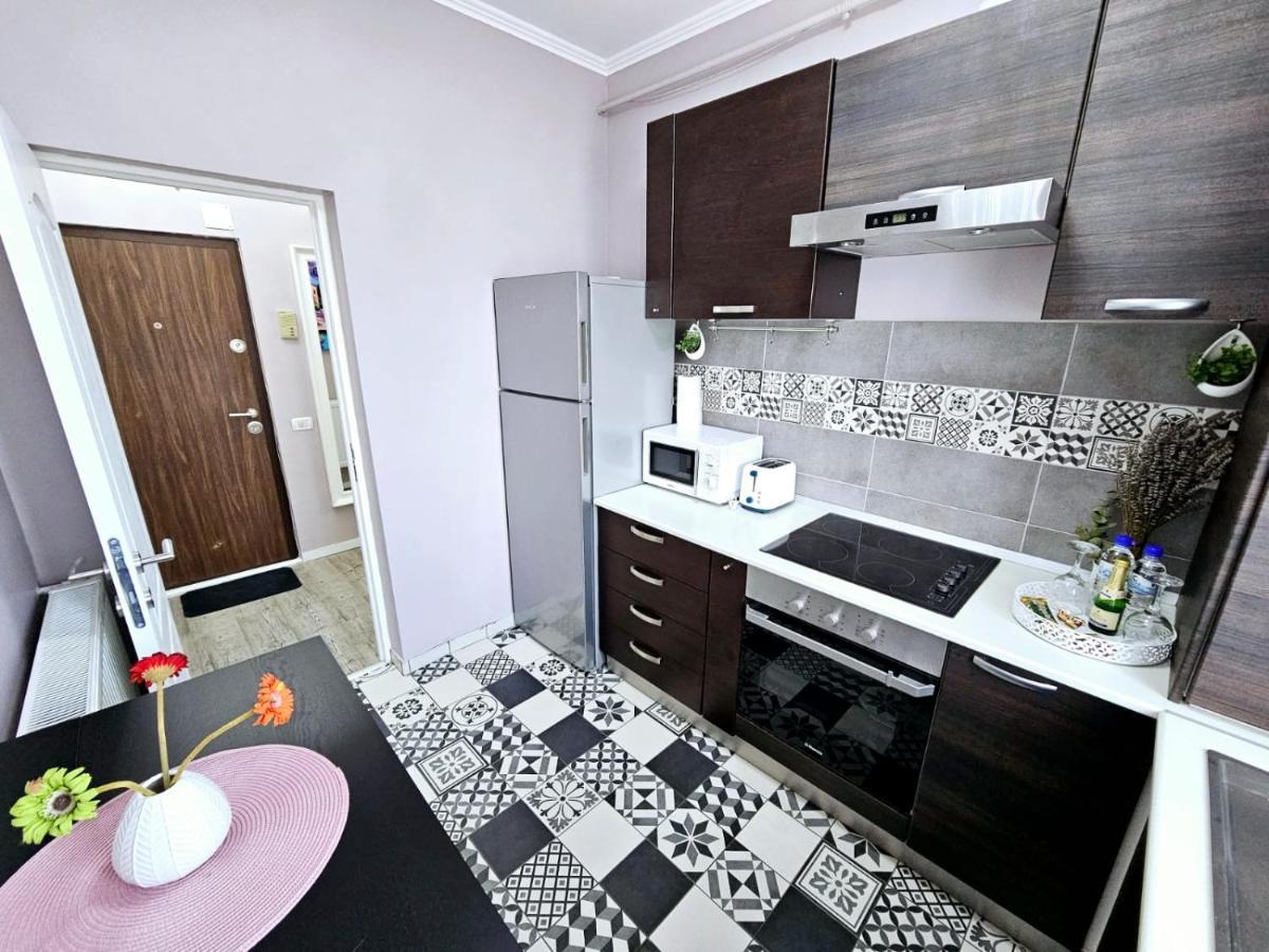 Chic Studio Old City Center - Ivo19 Букурещ Екстериор снимка